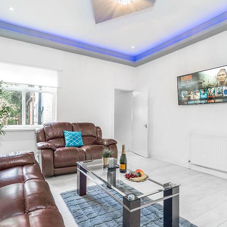 Five Bedroom Townhouse - Near City Centre - Edgbaston - On Street Parking - Wifi - Netflix - 974P Birmingham Exterior photo