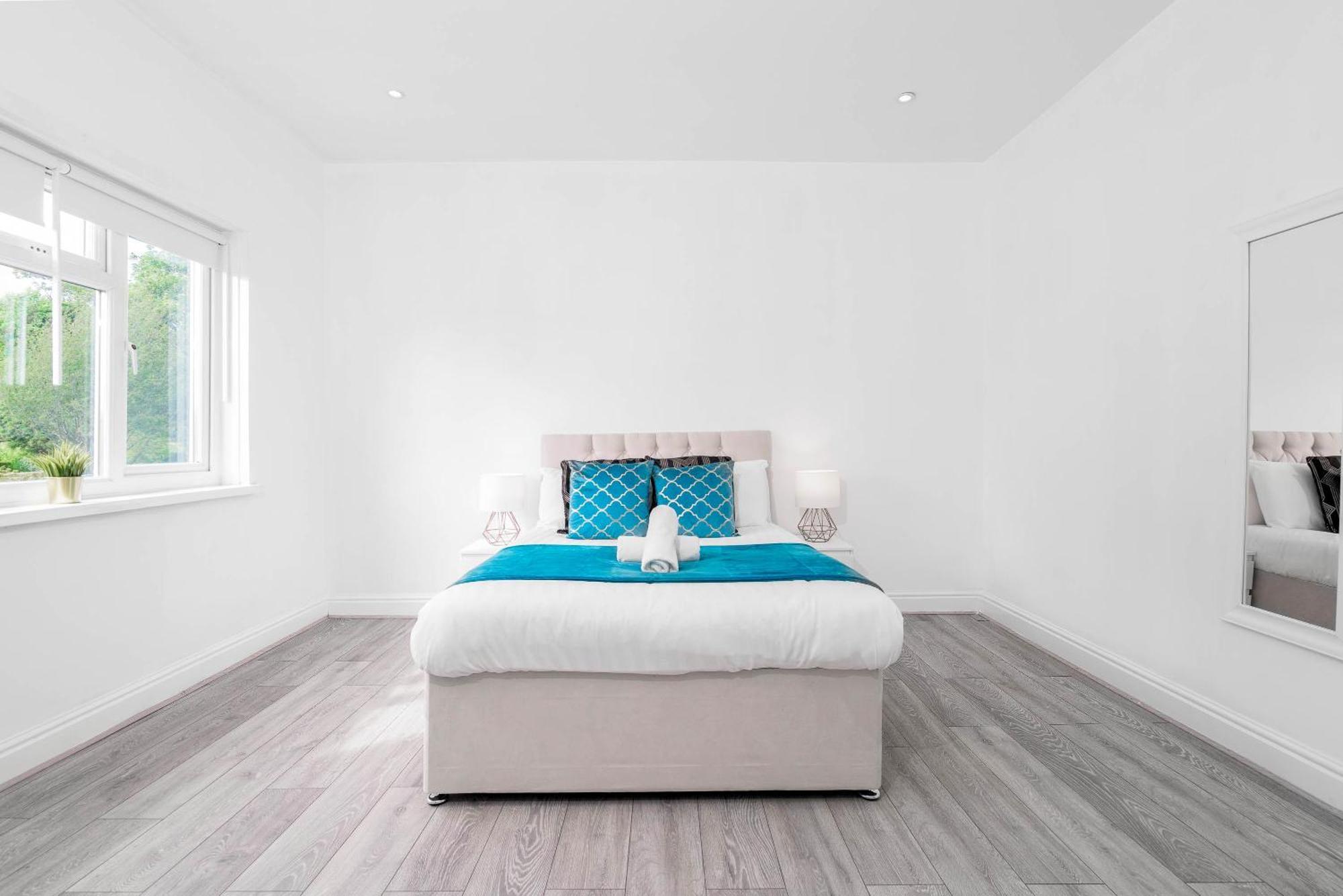 Five Bedroom Townhouse - Near City Centre - Edgbaston - On Street Parking - Wifi - Netflix - 974P Birmingham Exterior photo